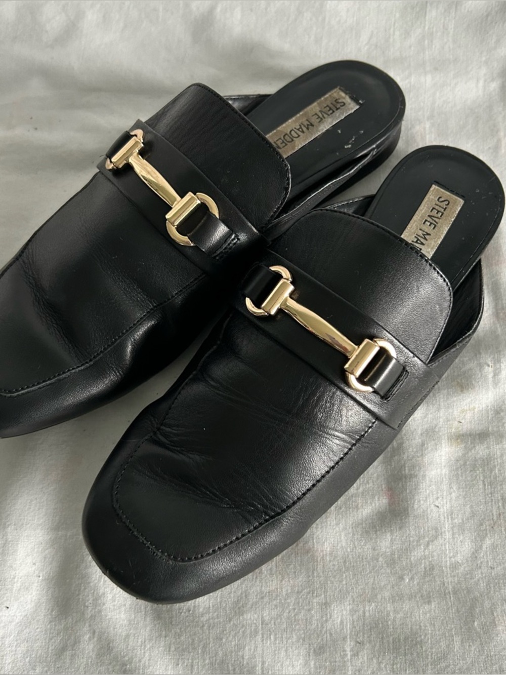 STEVE MADDEN Black Leather Loafer-Slide Low Heel Horse Bit Ornament Size 8M